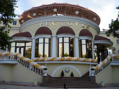 Прикрепленное изображение: 10 Ресторан Украина.jpg